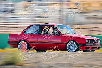 media/Oct-18-2025-Extreme Speed (Sat) [[d6d7e1fef1]]/Group 3 Purple/Session 3 (Turn 1)/